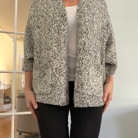 Lou and Grey Soft Open Front Cardigan w/ Pockets - Picture 7 of 7